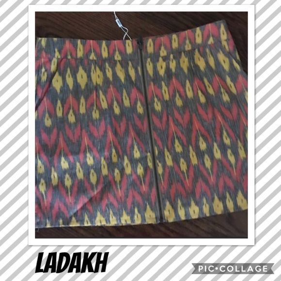 Ladakh Mini Skirt Yellow Orange Print Zip Front Junior Large Fall NEW College - Picture 6 of 9